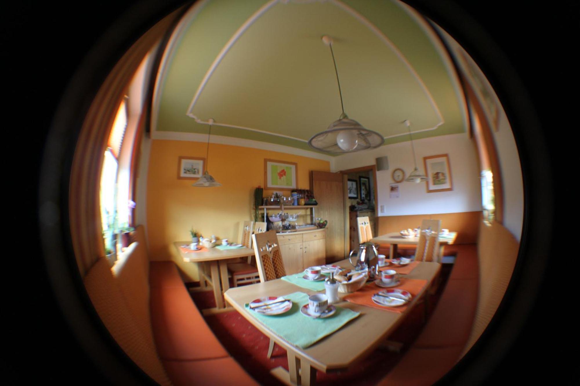 Отель Haus Gerda Фис Экстерьер фото