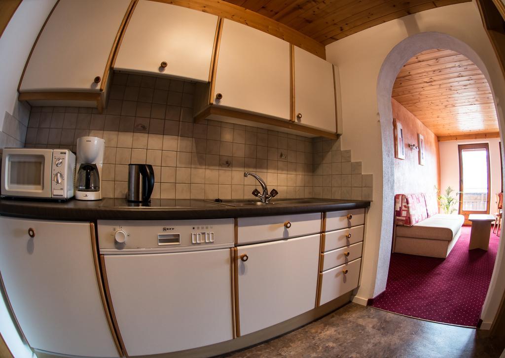 Отель Haus Gerda Фис Экстерьер фото